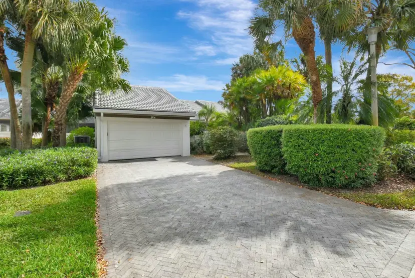 Picture of 6 Clubhouse Lane, Boynton Beach FL 33436