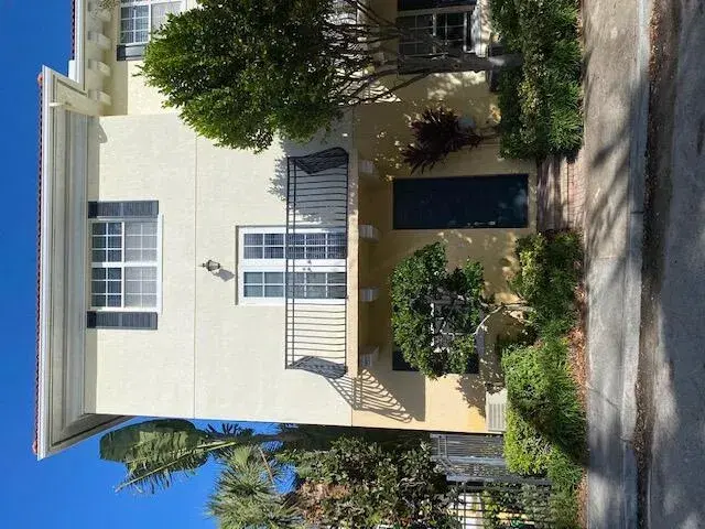 Picture of 2502 N N Dixie Hwy Highway 49, Lake Worth Beach FL 33460