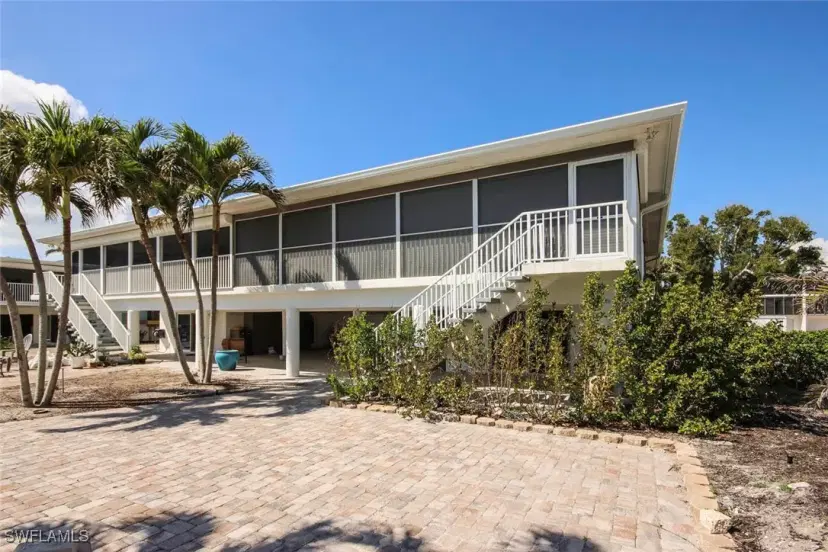Picture of 1351 Middle Gulf Dr 1A, Sanibel FL 33957