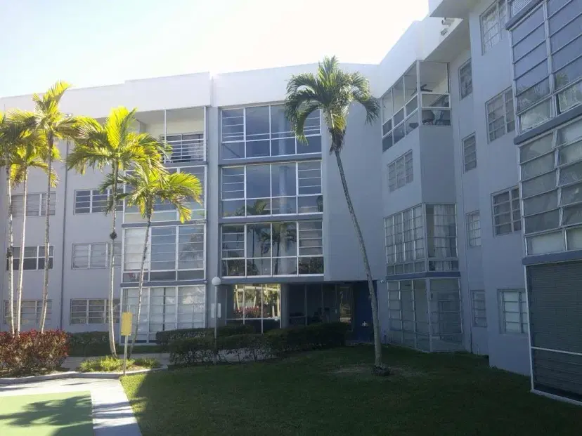 Picture of 877 NE 195Th St 217, Miami FL 33179