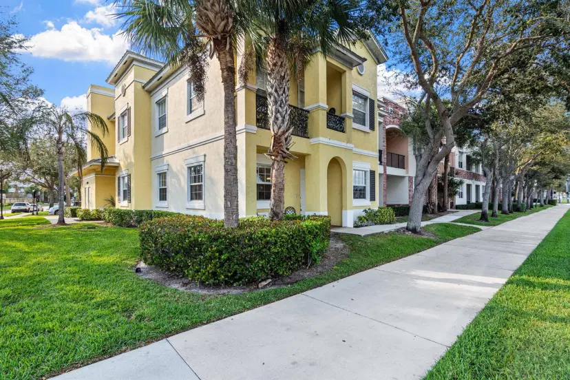 Picture of 10280 SW Stephanie Way 8101, Port St Lucie FL 34987