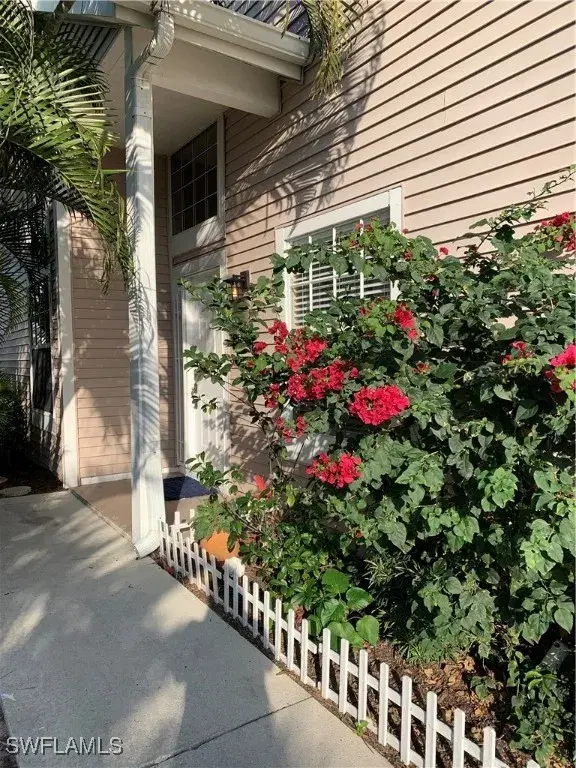 Picture of 131 Bristol Ln C-16, Naples FL 34112
