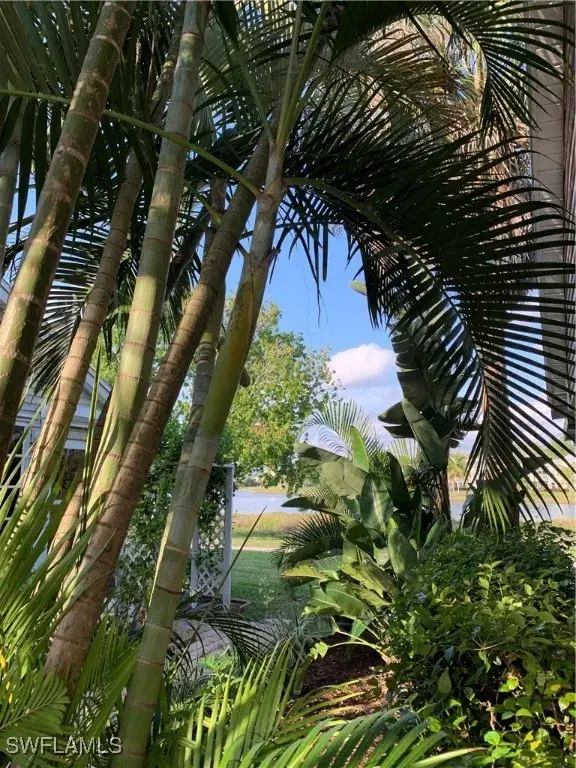 Picture of 131 Bristol Ln C-16, Naples FL 34112
