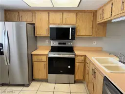 Picture of 618 Gerald Ave 422, Lehigh Acres, FL 33936