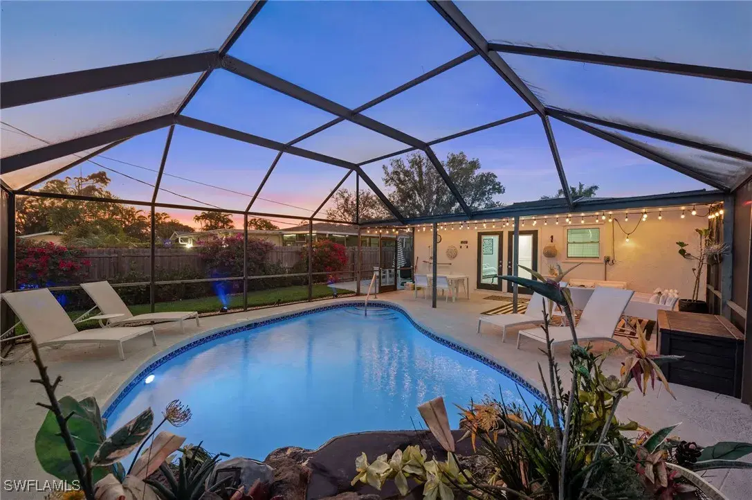 Picture of 680 102Nd Ave N, Naples, FL 34108