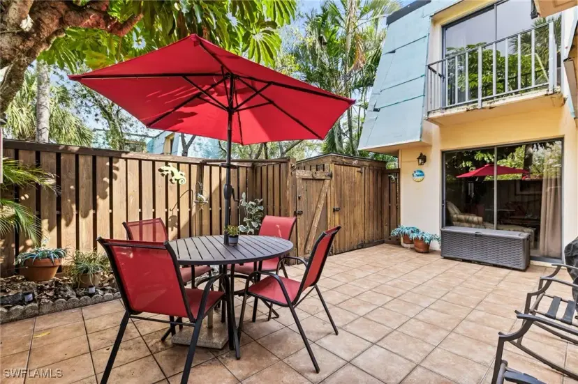 Picture of 4029 Sandlewood Ln 2, Fort Myers FL 33907