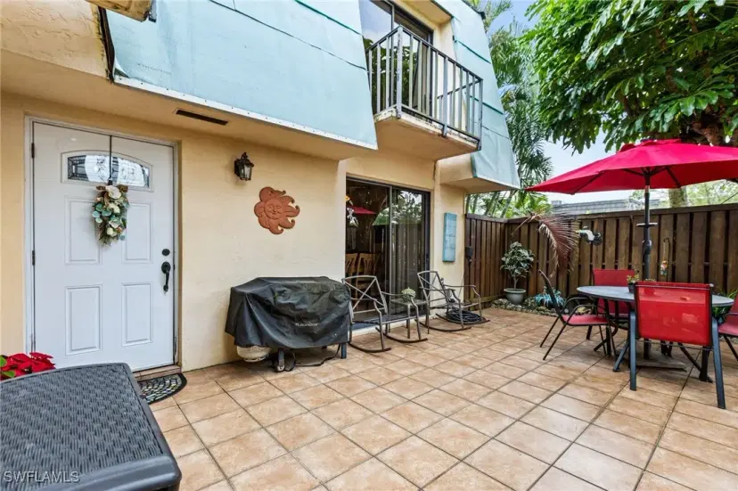 Picture of 4029 Sandlewood Ln 2, Fort Myers FL 33907