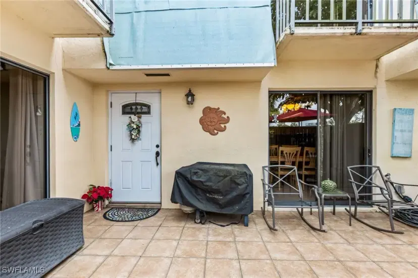 Picture of 4029 Sandlewood Ln 2, Fort Myers FL 33907