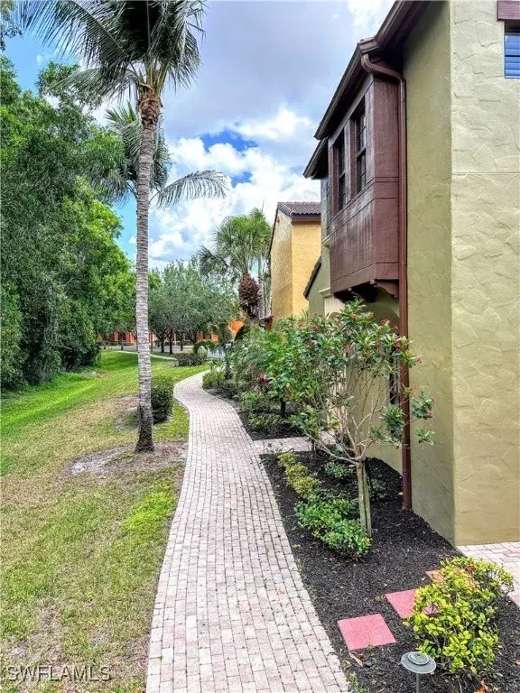 Picture of 9137 Chula Vista ST 12602, Naples FL 34113