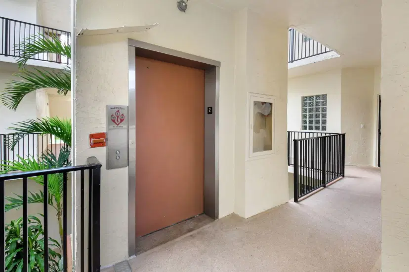 Picture of 5099 Splendido Court O, Boynton Beach FL 33437