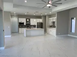 Picture of 725 Monterey Ave, Cape Coral, FL 33904