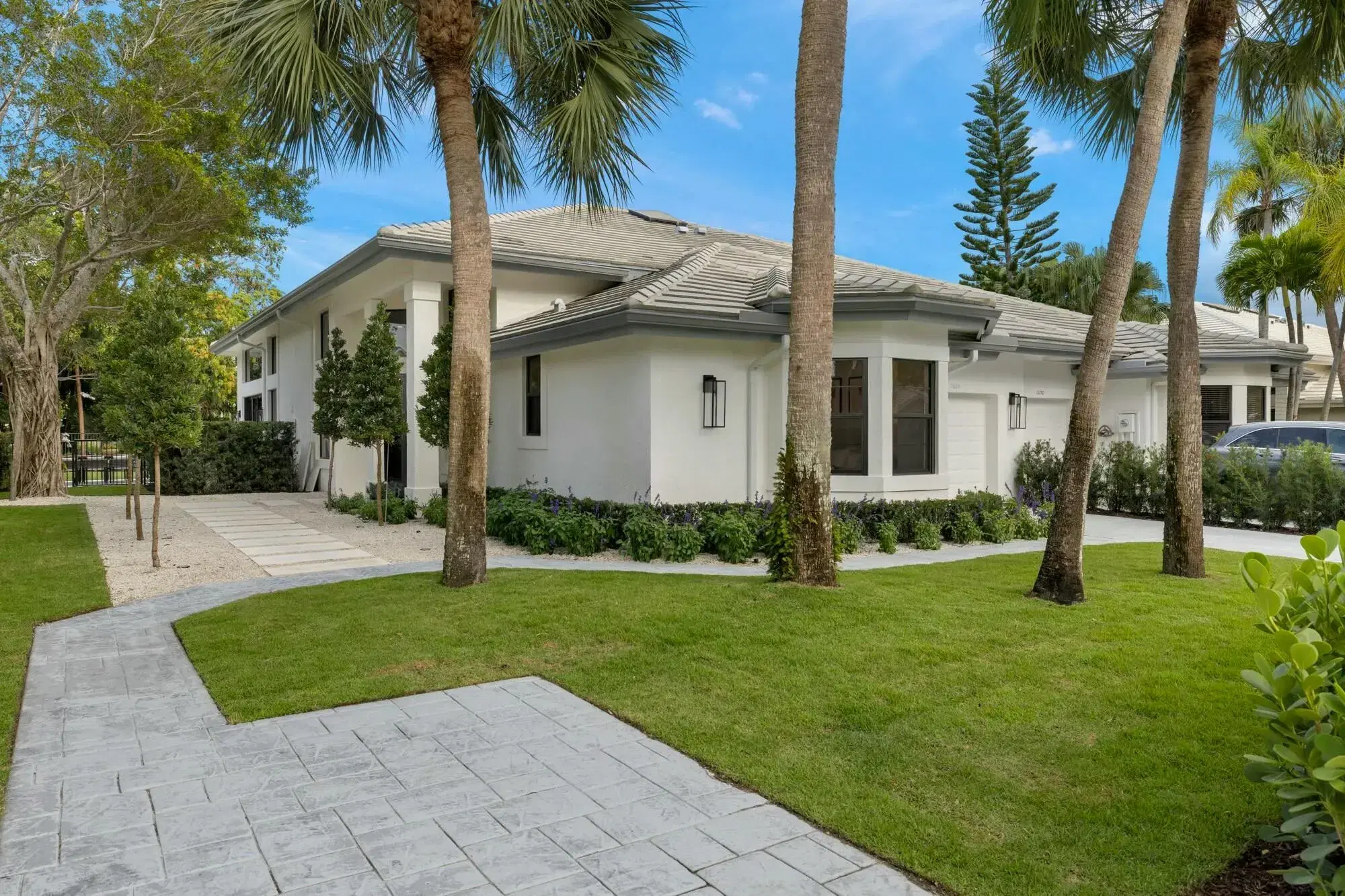 Picture of 2680 Twin Oaks Way, Wellington, FL 33414