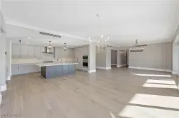 Picture of 1130 3Rd Ave S 512, Naples, FL 34102