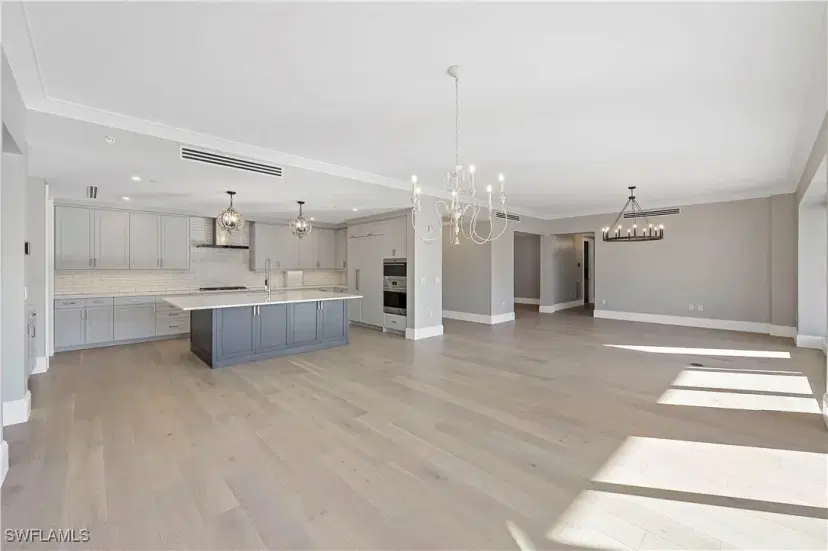 Picture of 1130 3Rd Ave S 512, Naples FL 34102