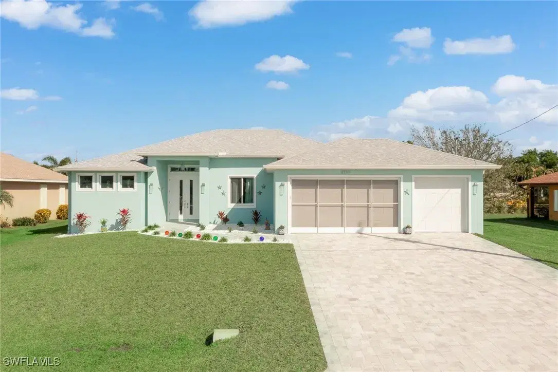 Picture of 3733 SW 1St Ln, Cape Coral, FL 33991