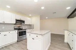 Picture of 2225 Aldridge Ave, Fort Myers, FL 33907