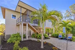 Picture of 905 Clark Ave, Lehigh Acres, FL 33972
