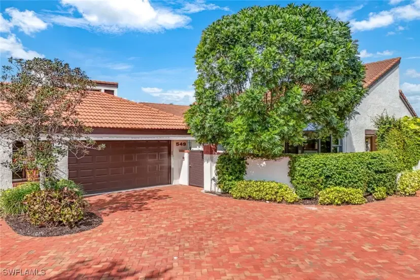 Picture of 549 Bay Villas Ln 99, Naples FL 34108