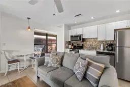 Picture of 1811 Olde Middle Gulf Dr 10, Sanibel, FL 33957