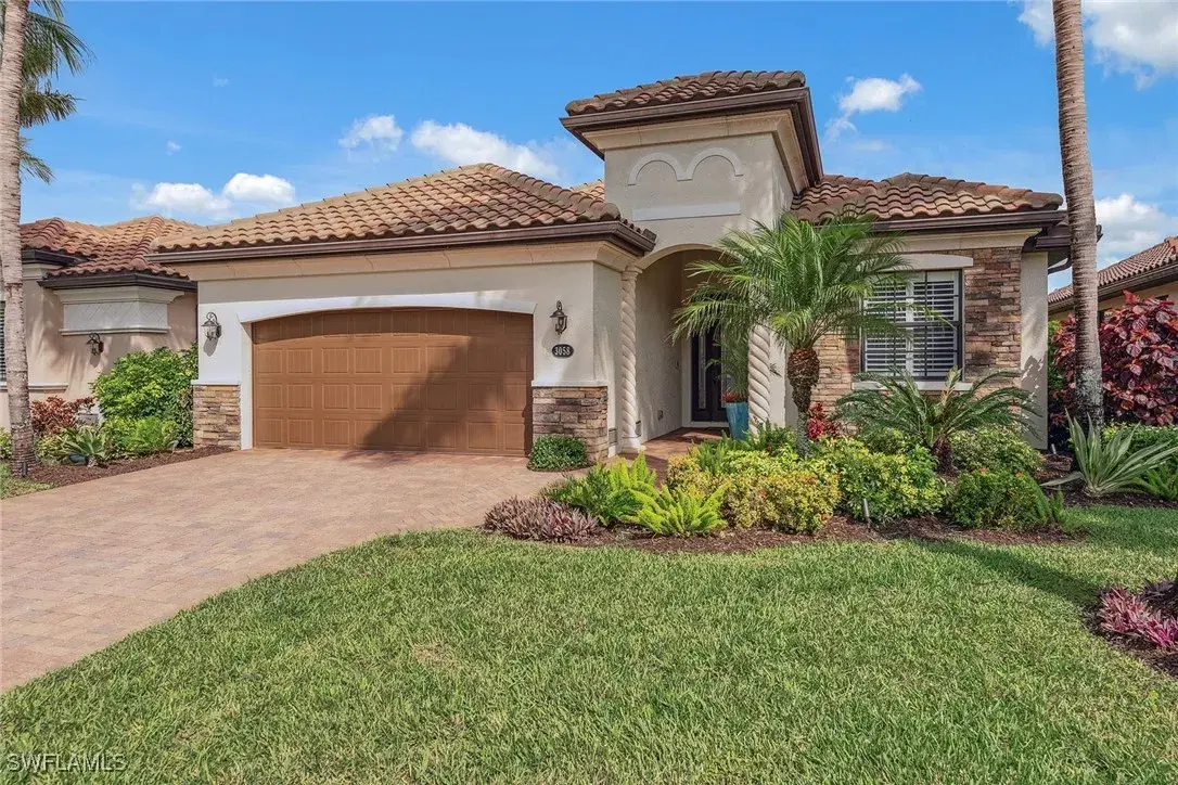 Picture of 3058 Aviamar Cir, Naples, FL 34114