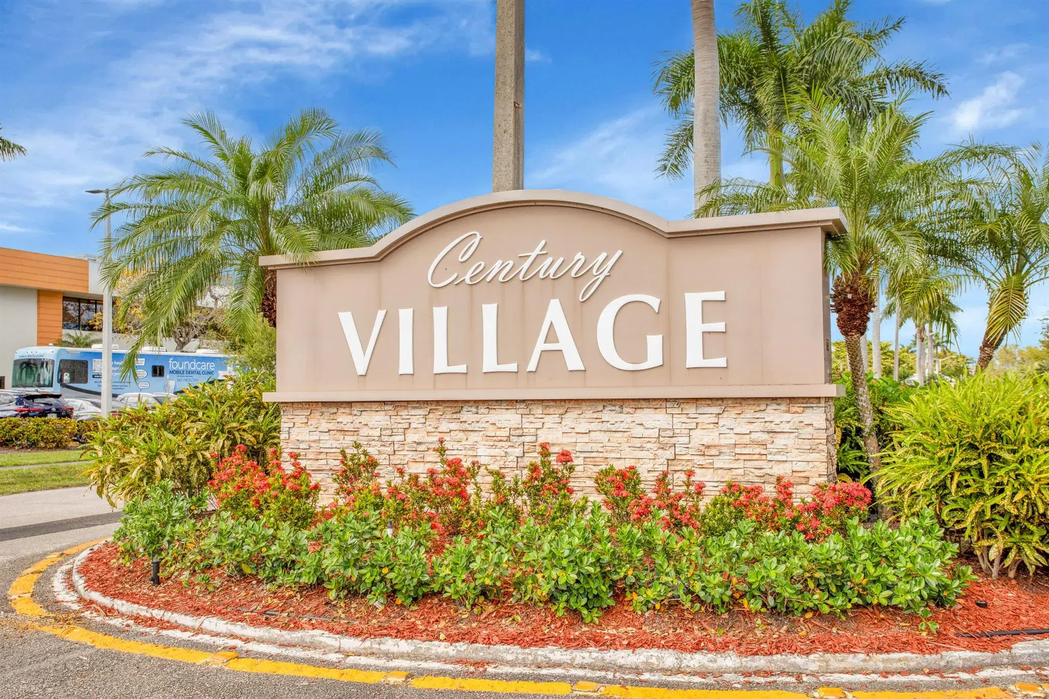 Picture of 371 Chatham S, West Palm Beach, FL 33417