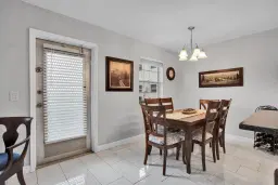 Picture of 371 Chatham S, West Palm Beach, FL 33417