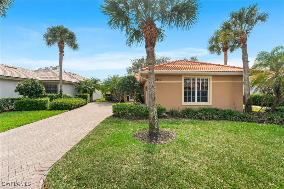 Picture of 13610 Southampton Dr, Bonita Springs, FL 34135