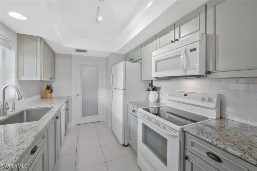 Picture of 4126 Belair Ln C4, Naples FL 34103