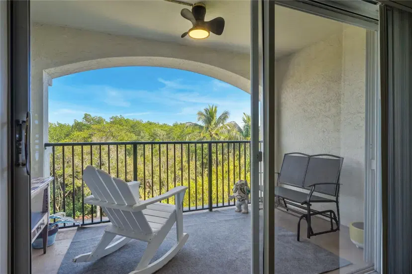 Picture of 2415 Tuscany Way 2415, Boynton Beach FL 33435