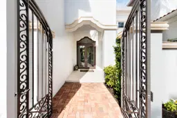 Picture of 475 NE 4Th Street, Boca Raton, FL 33432