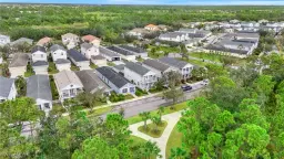 Picture of 12492 Shimmering Oak Cir, Venice, FL 34293