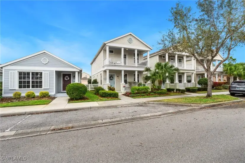 Picture of 12492 Shimmering Oak Cir, Venice FL 34293