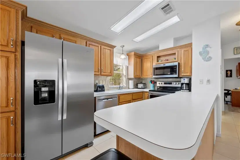 Picture of 1022 Silver Lakes Blvd, Naples FL 34114