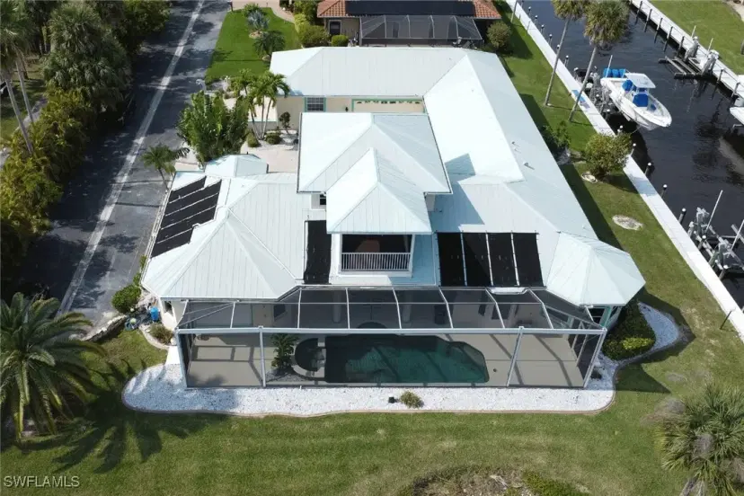 Picture of 15472 Nelsons Walk Ct, North Fort Myers FL 33917