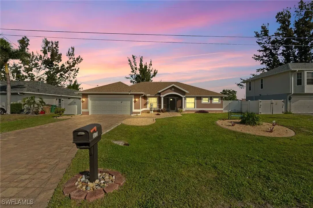 Picture of 313 SE 21St Ln, Cape Coral, FL 33990