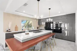 Picture of 1555 Airway Dr, Naples, FL 34104