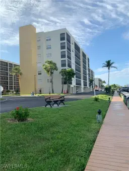 Picture of 4471 Bay Beach Ln 351, Fort Myers Beach, FL 33931