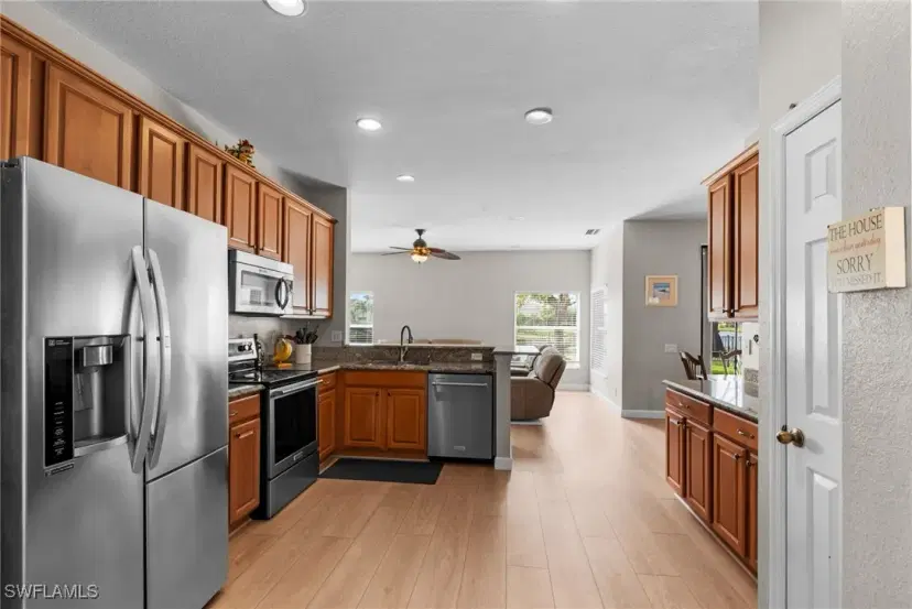 Picture of 2088 Cape Heather Cir, Cape Coral FL 33991