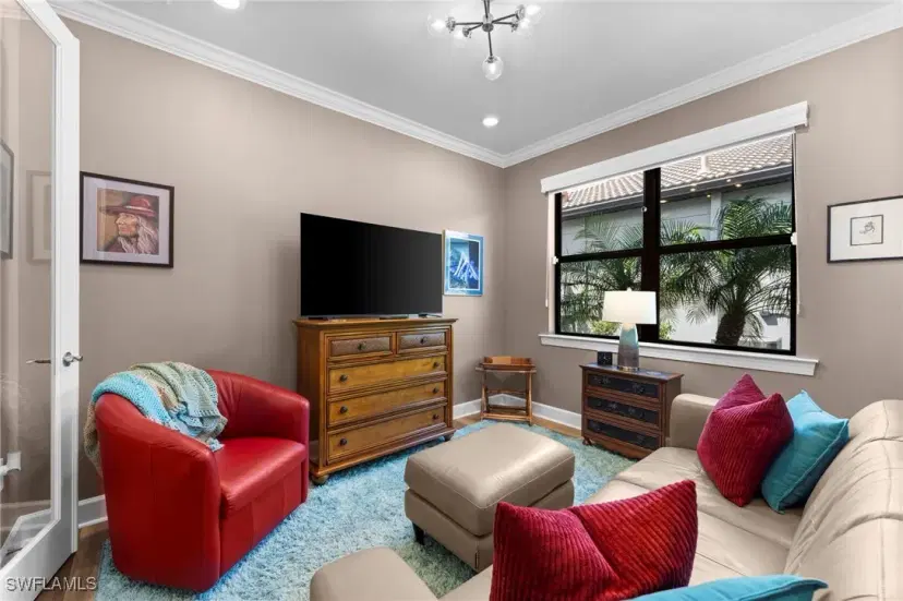 Picture of 9721 Everglades Dr, Naples FL 34120