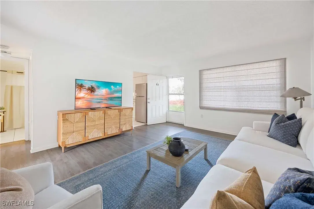 Picture of 3325 Airport Rd N F3, Naples, FL 34105