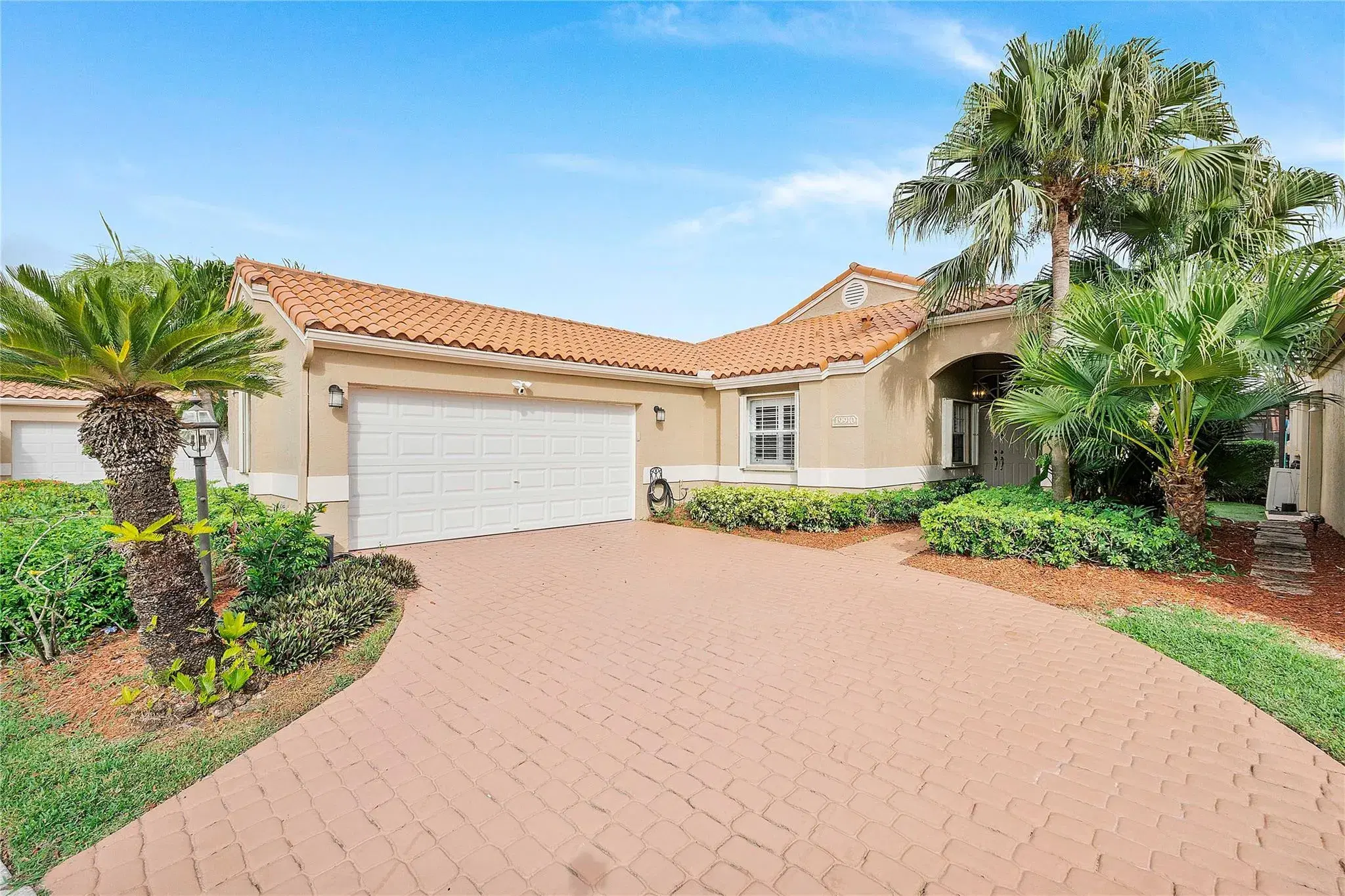 Picture of 19910 Stockholm Dr, Boca Raton, FL 33434