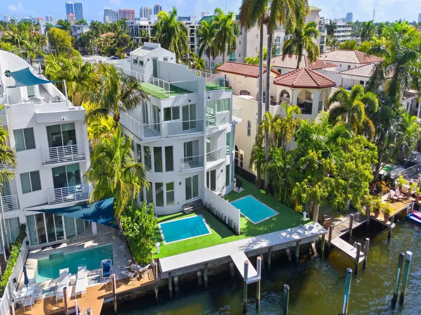 Picture of 421 Hendricks Isle South, Fort Lauderdale FL 33301