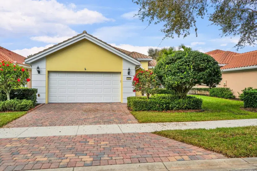 Picture of 5282 Eleuthra Circle, Vero Beach FL 32967
