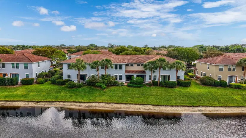 Picture of 154 W Astor Circle, Delray Beach FL 33484