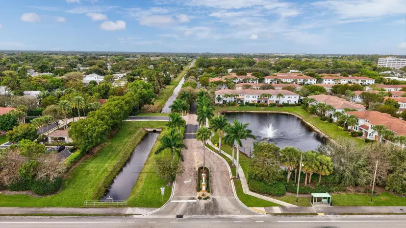 Picture of 154 W Astor Circle, Delray Beach FL 33484