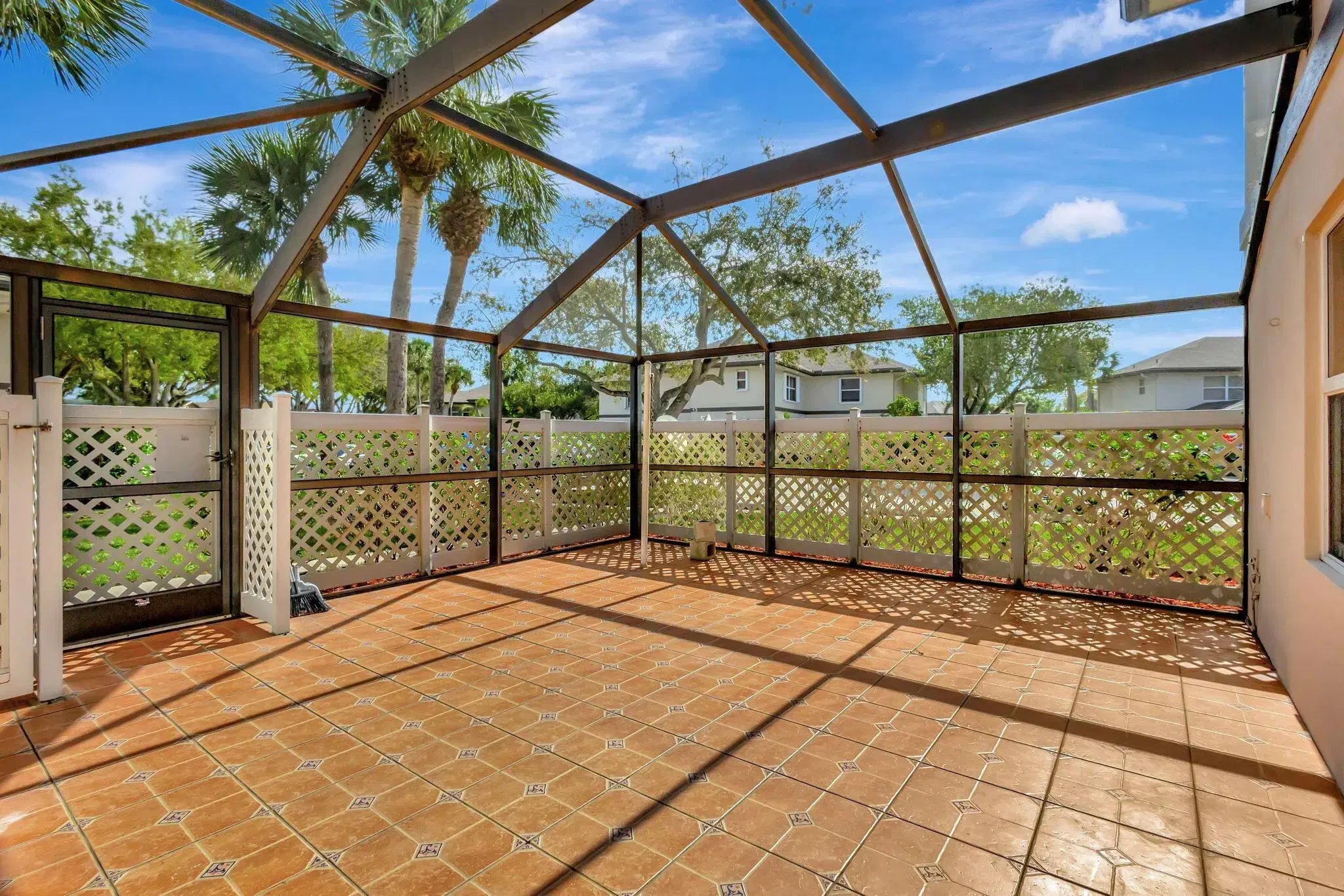 Picture of 18 Amherst Court B, Royal Palm Beach, FL 33411