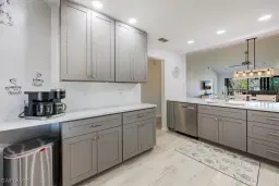 Picture of 5708 Deauville Cir J301, Naples, FL 34112