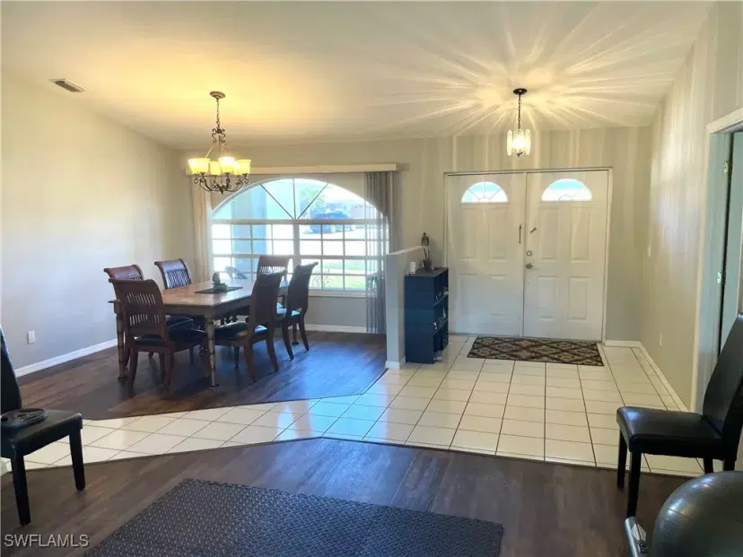 Picture of 1501 Senior Ct, Lehigh Acres FL 33971