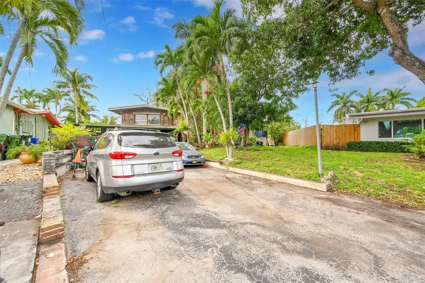 Picture of 2655 Flamingo Ln, Fort Lauderdale FL 33312