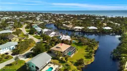 Picture of 673 E Rocks Dr, Sanibel, FL 33957